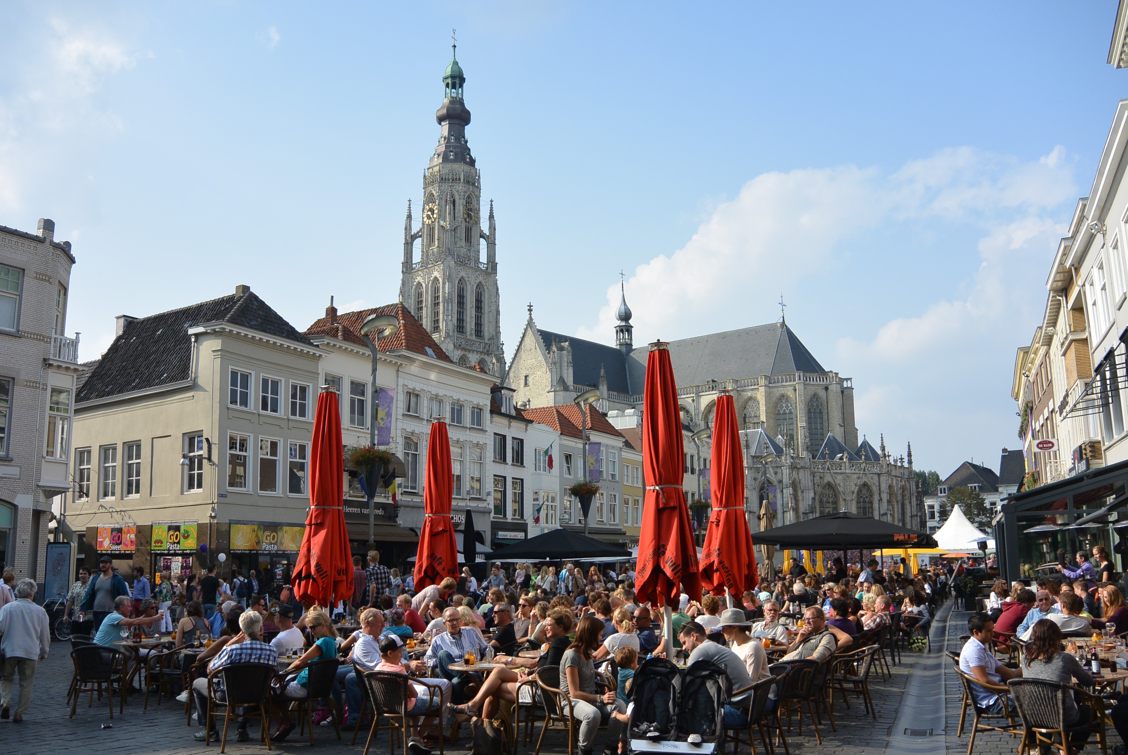 Grote Markt Breda foto Mari+½lle Houben.JPG